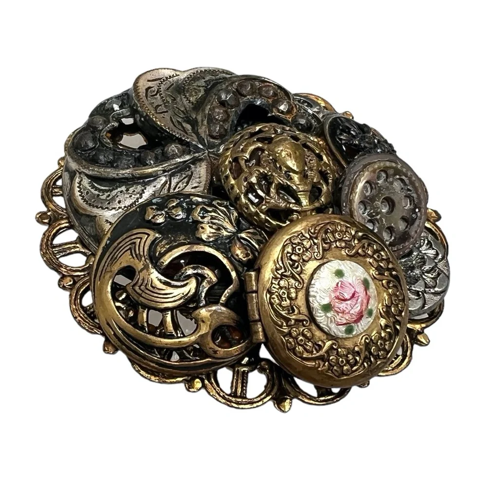 VINTAGE 3D BROOCH WITH WORKING LOCKET, HEARTS, & BUTTONS - NO PIN